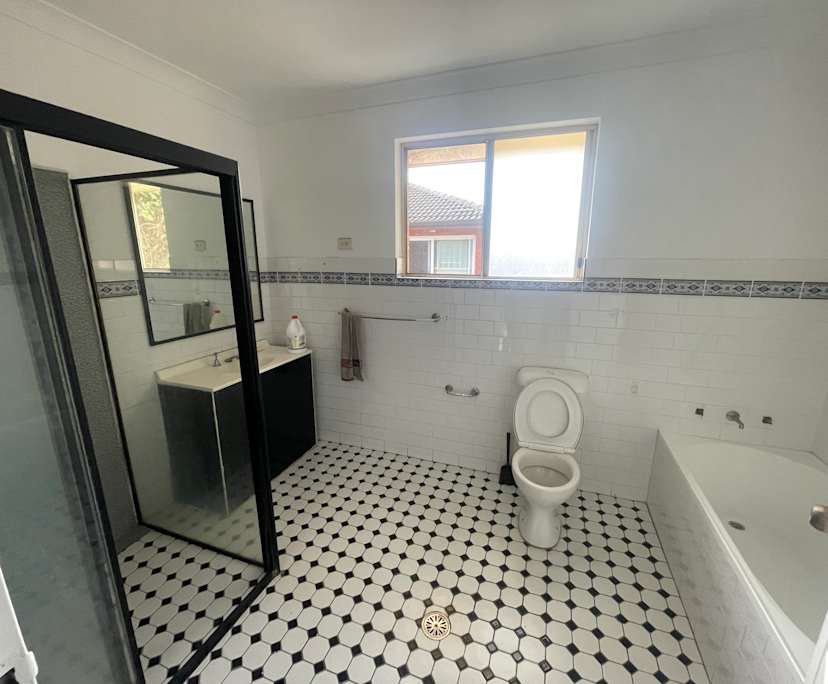 $300, Share-house, 5 bathrooms, Campsie NSW 2194
