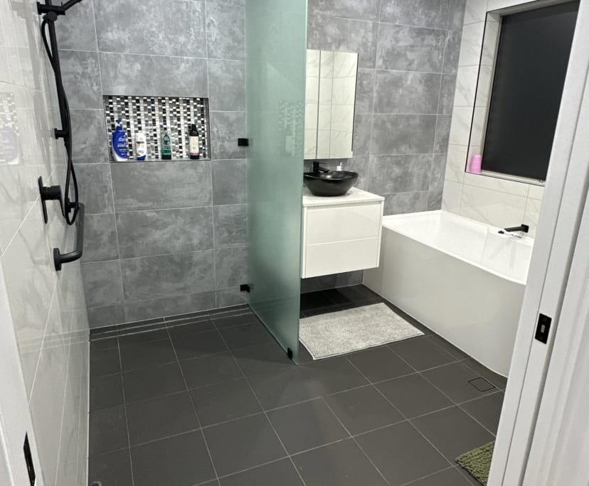 $300, Share-house, 4 bathrooms, Gillieston Heights NSW 2321