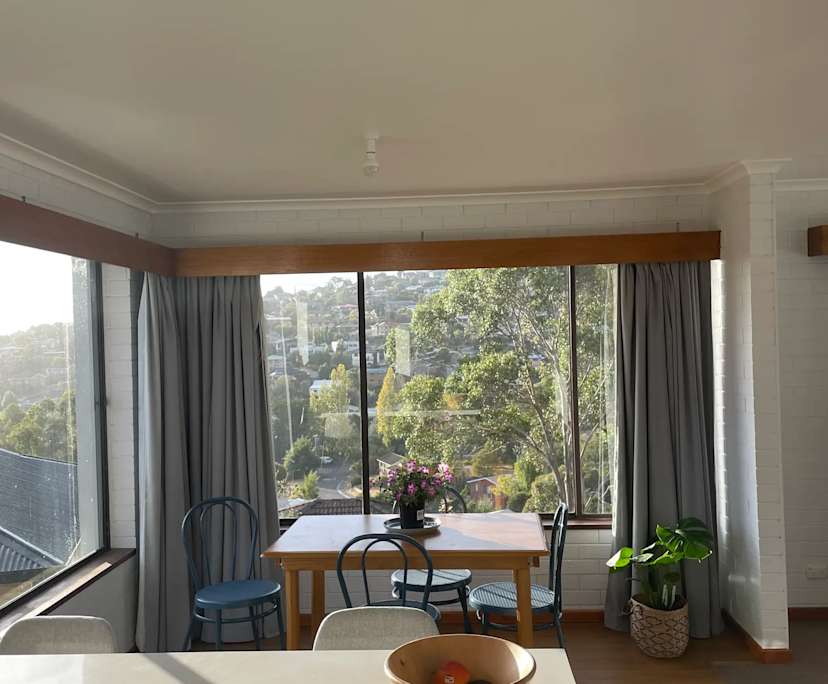 Unfurnished room in a flatshare