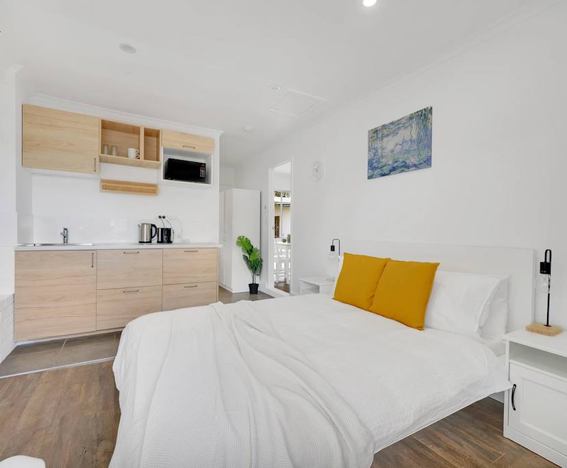 $390, Share-house, 5 bathrooms, Battery Hill QLD 4551