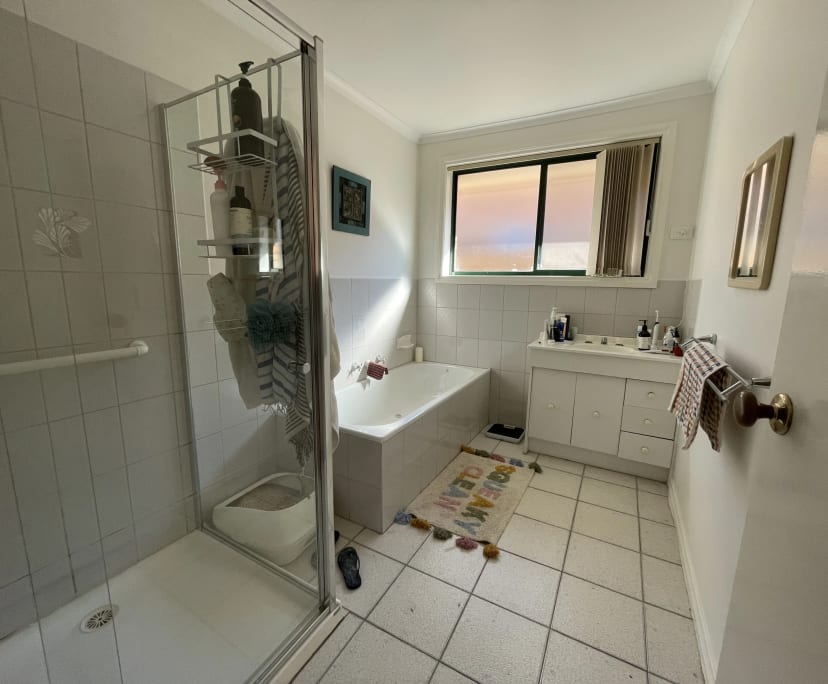 Unfurnished room in a share house