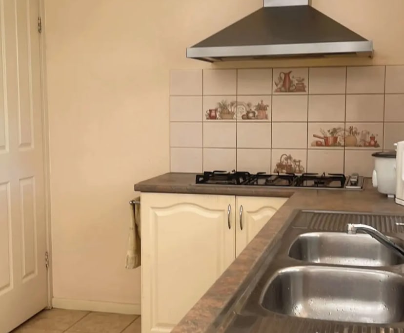 $250, Share-house, 4 bathrooms, Saint Clair NSW 2759