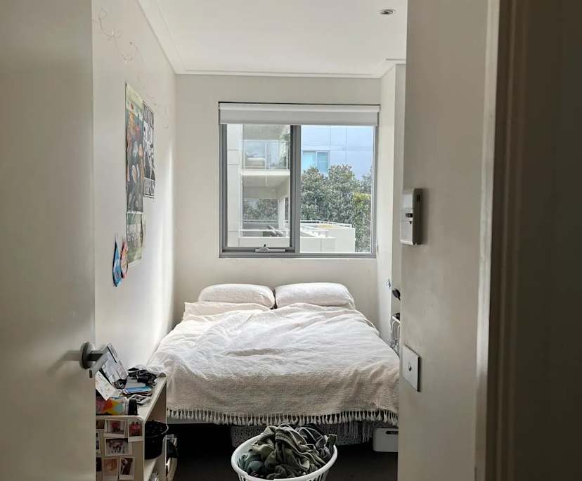 Unfurnished room with own bathroom