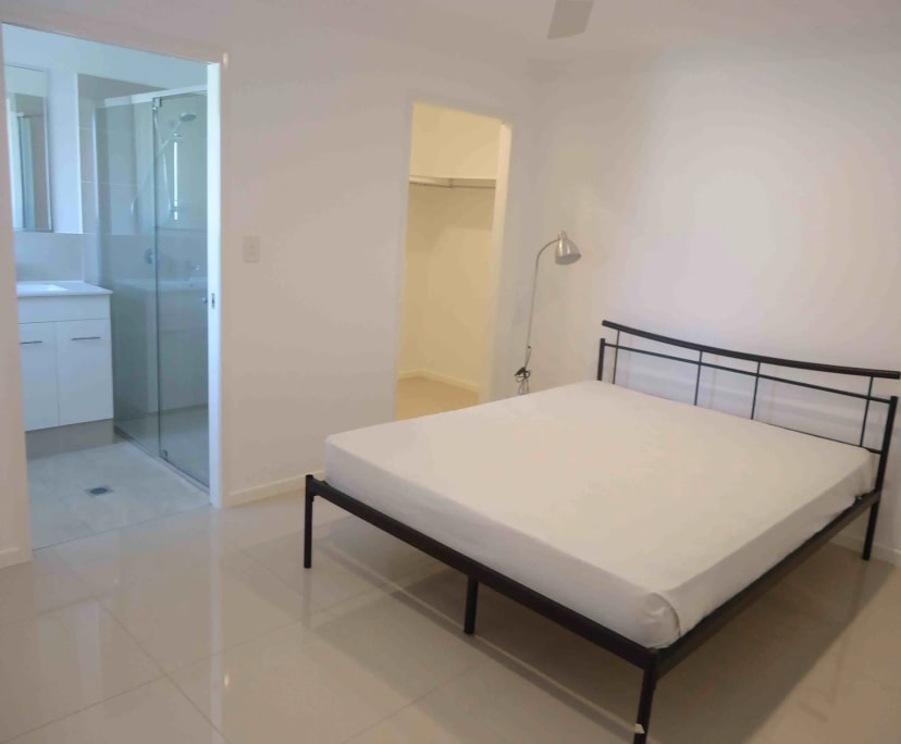 Granny Flat for Rent in Wishart, Brisbane 370, Fu...