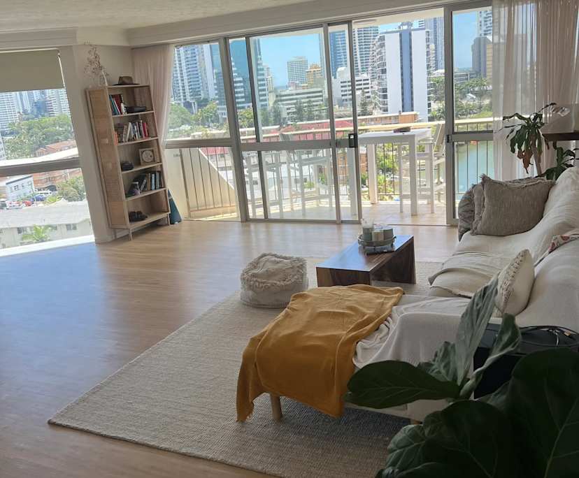 $600, Flatshare, 2 bathrooms, Surfers Paradise QLD 4217