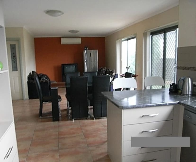 $200, Share-house, 6 bathrooms, Sunshine North VIC 3020