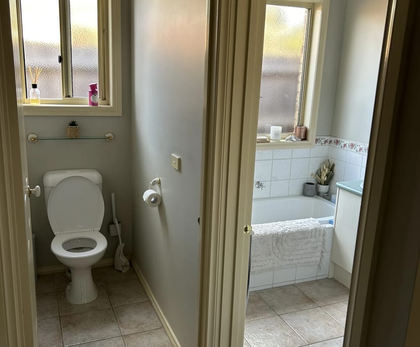 $295, Share-house, 4 bathrooms, Narre Warren South VIC 3805