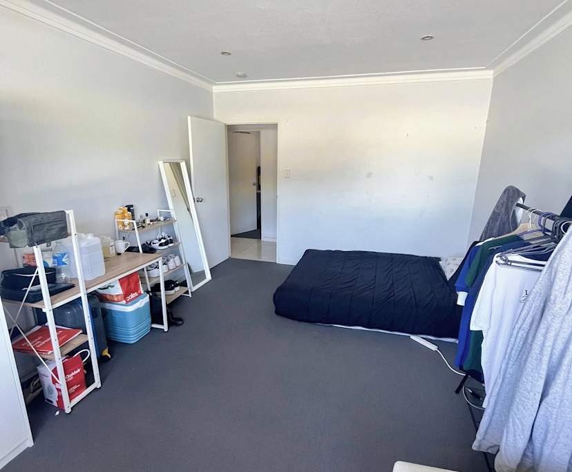 $325, Flatshare, 4 bathrooms, Newmarket QLD 4051
