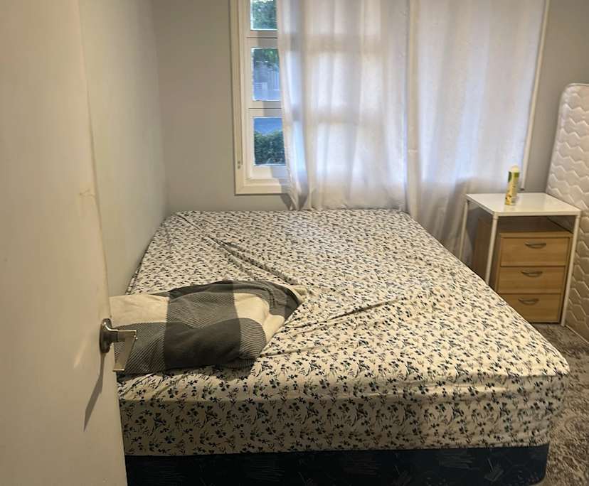 $200, Share-house, 3 bathrooms, Girrawheen WA 6064