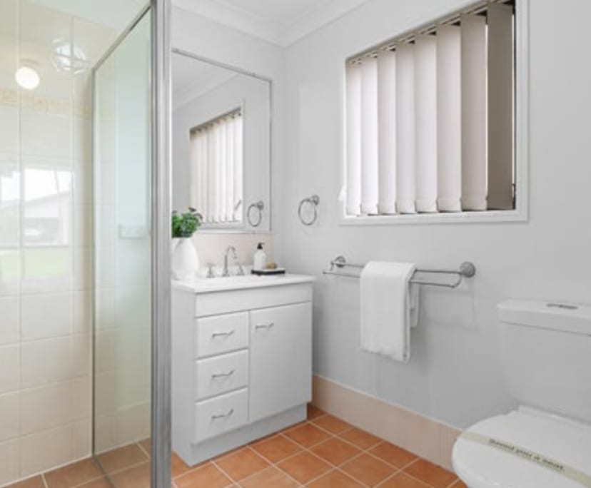 Room with ensuite in a share house