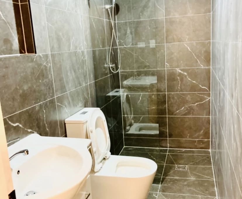 Furnished room in a flatshare