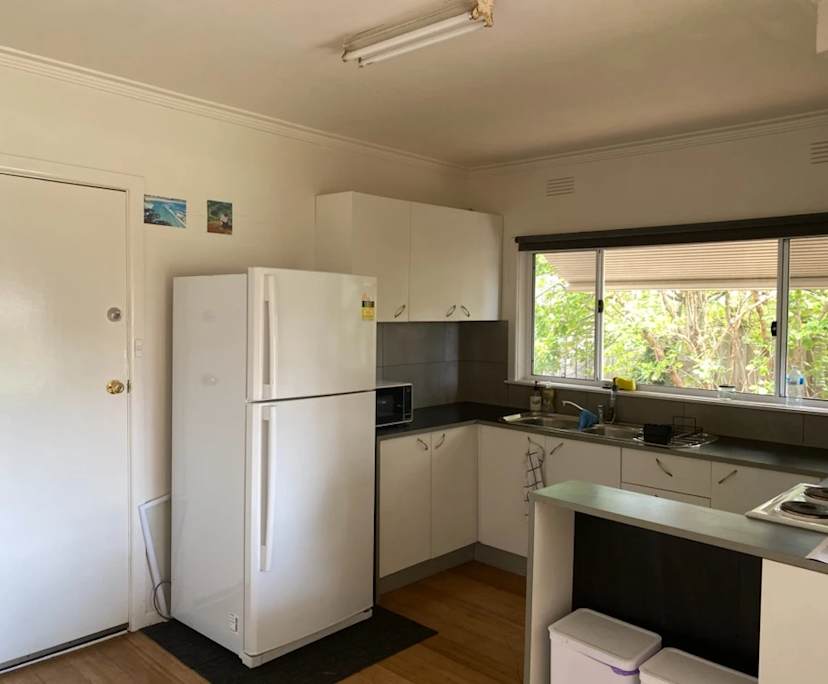 $225, Share-house, 3 bathrooms, Newcomb VIC 3219