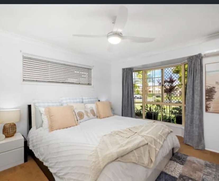 Furnished room with ensuite in a share house