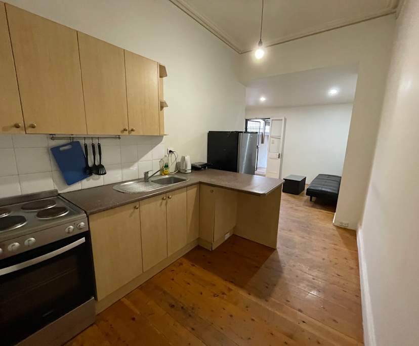 Furnished room in a flatshare