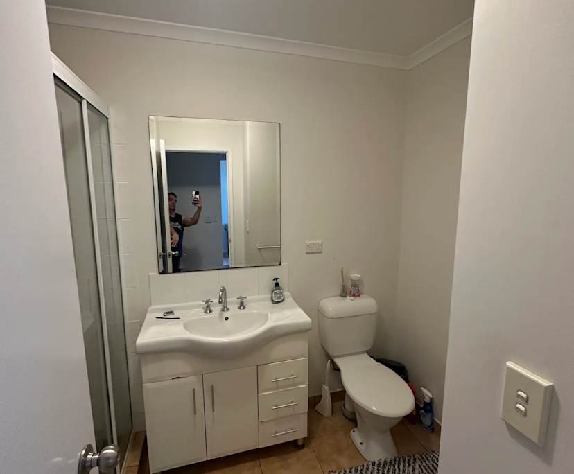$280, Flatshare, 2 bathrooms, Manunda QLD 4870