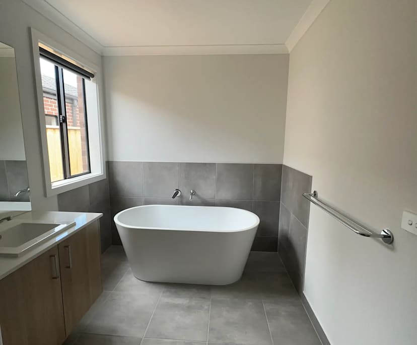 Furnished room with own bathroom