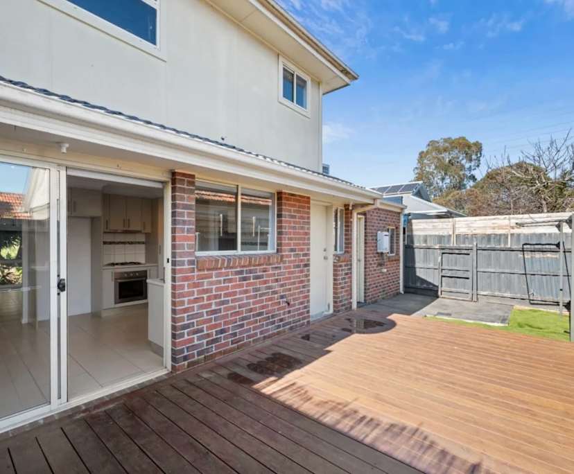 Unfurnished room with own bathroom