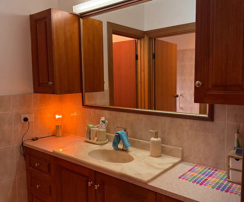 $700, Whole-property, 2 bathrooms, West Hindmarsh SA 5007