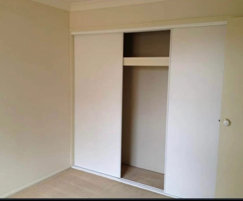 Unfurnished room in a flatshare