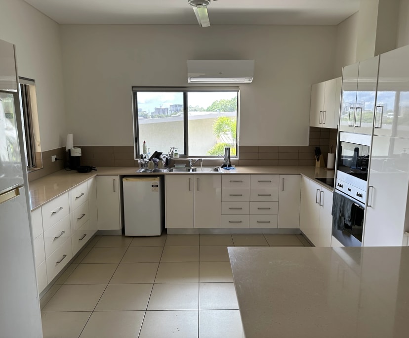 Unfurnished room in a share house