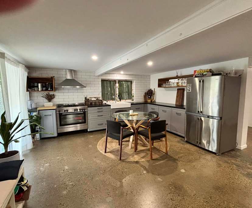 Unfurnished room with own bathroom