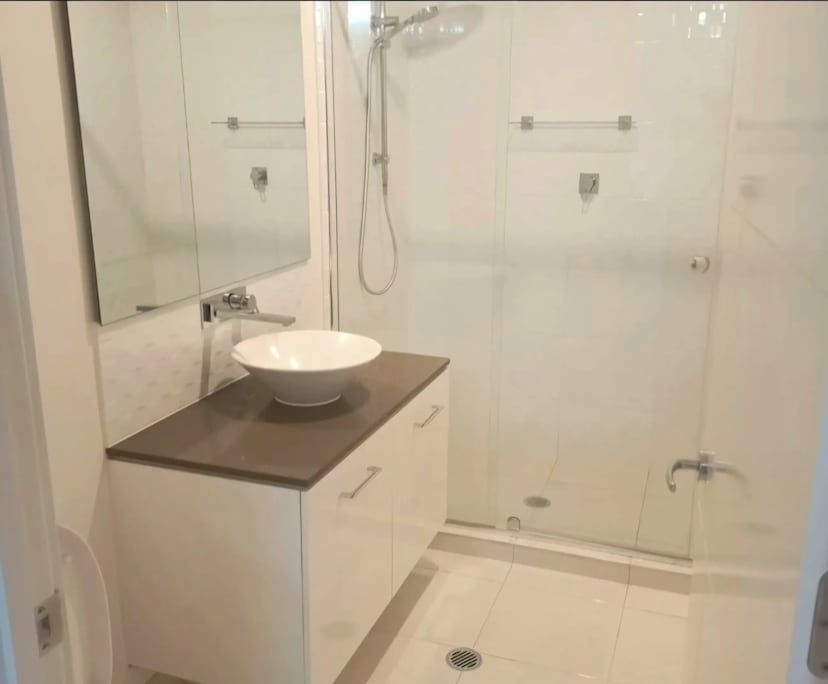 $400, 1-bed, 1 bathroom, Macgregor QLD 4109