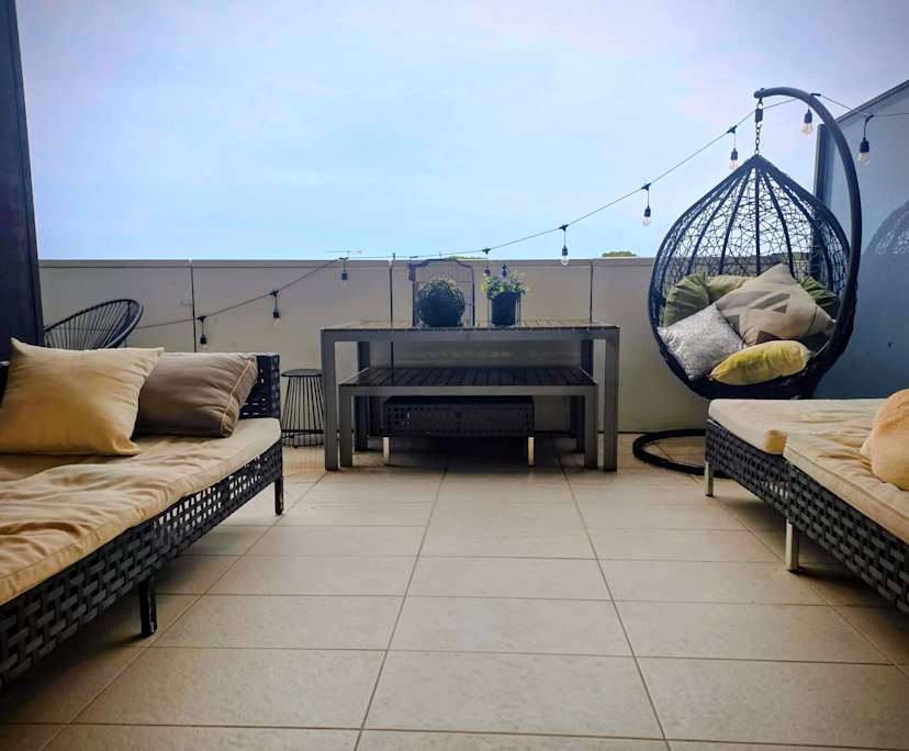 Furnished room with ensuite in a flatshare