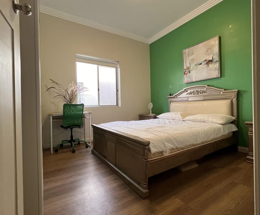 Room for Rent in Hurstville, Sydney 360, Furnishe...