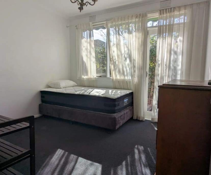 Furnished room in a share house