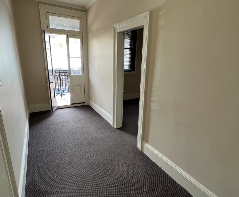 $675, Whole-property, 2 bathrooms, Cooks Hill NSW 2300