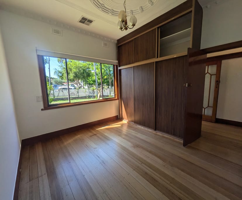 Unfurnished room in a share house