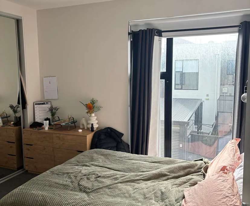 Unfurnished room with own bathroom