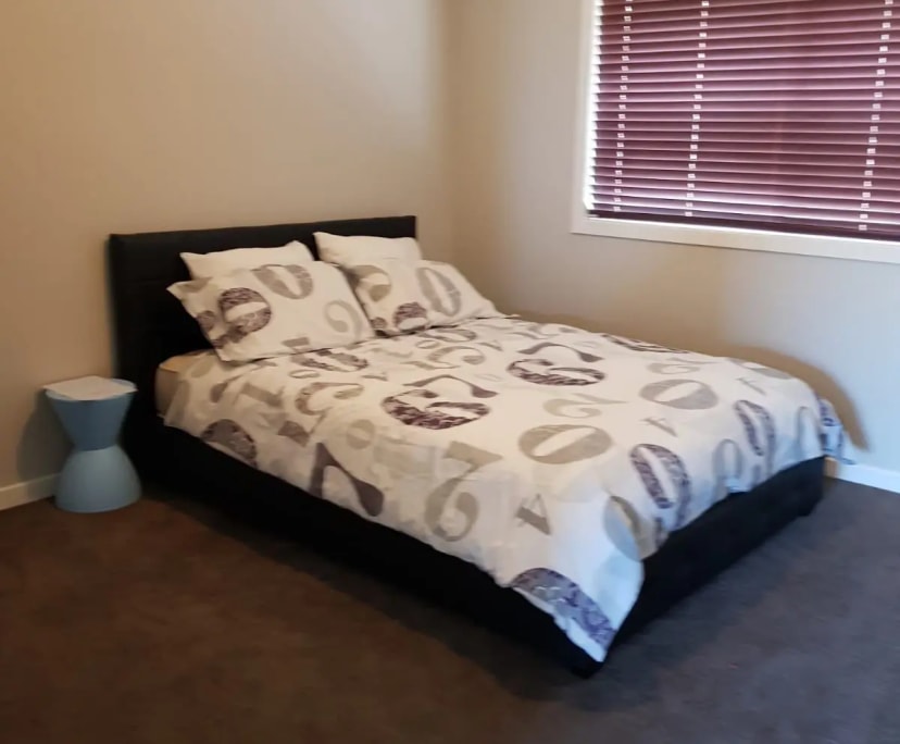 Room in a share house