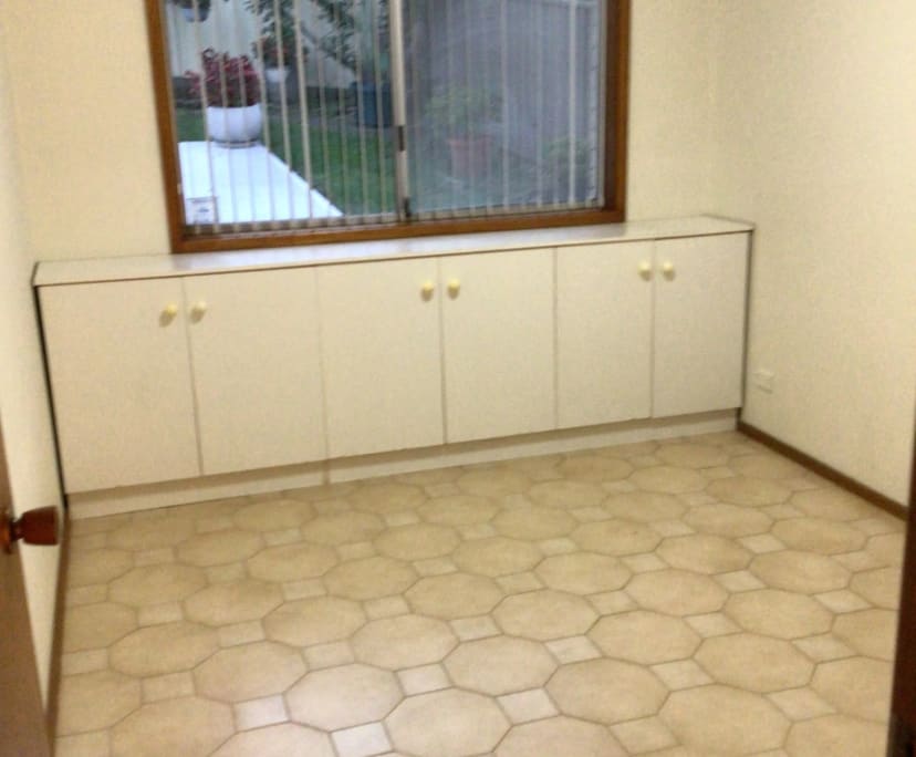 Granny Flat for Rent in Padstow Heights, Sydney 3...