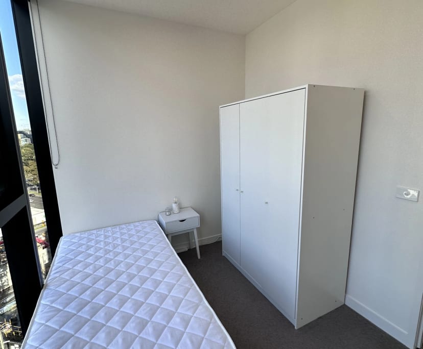 Furnished room in a flatshare
