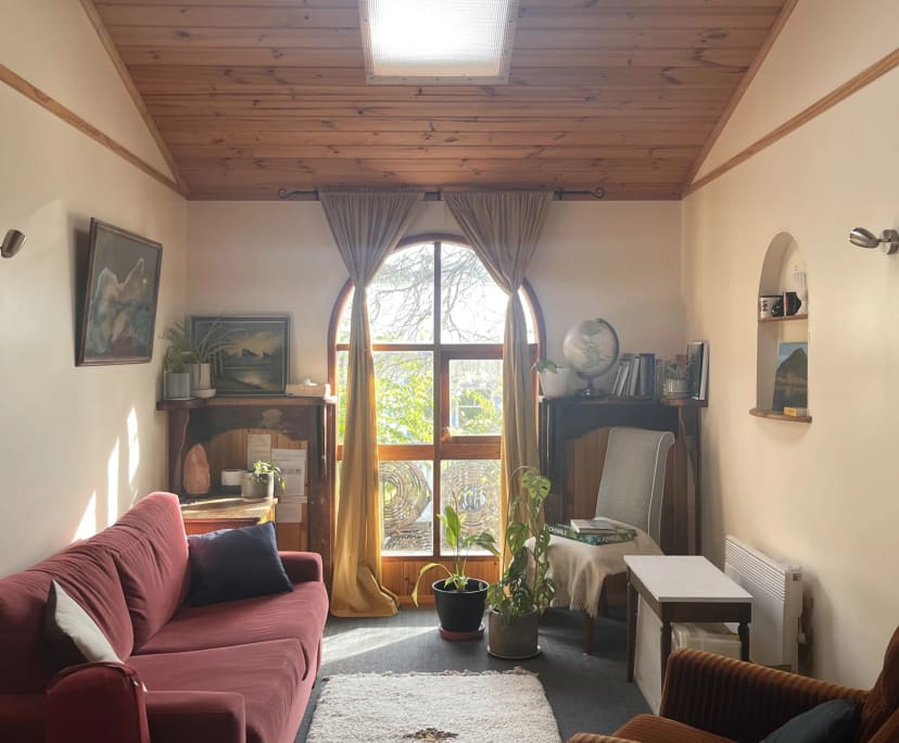 Room in a share house