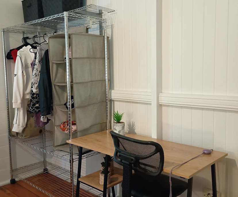 $350, Share-house, 6 bathrooms, Cairns North QLD 4870