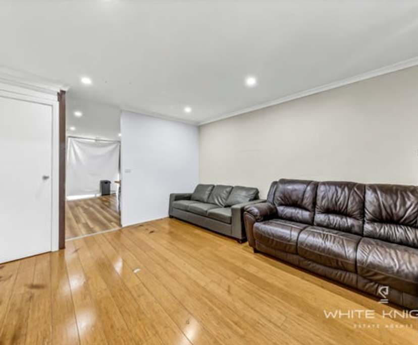 Whole property with 2 rooms for rent