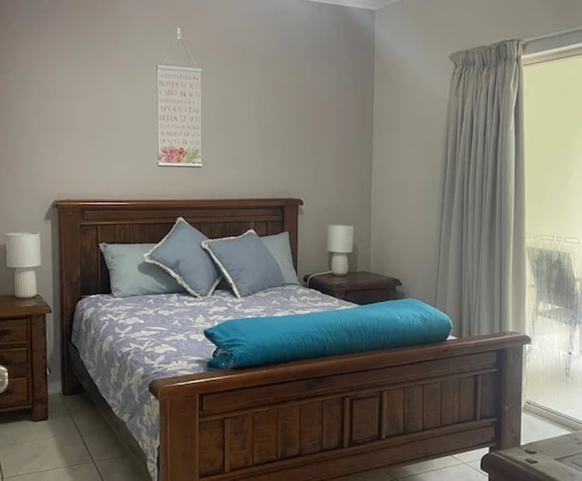 $350, Flatshare, 3 bathrooms, Cannonvale QLD 4802