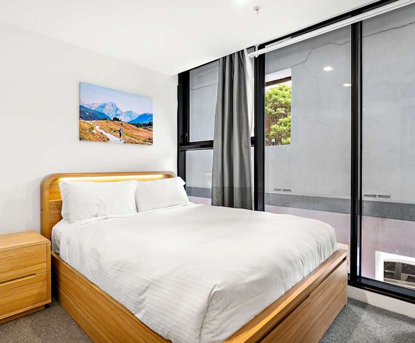 Furnished room in a flatshare