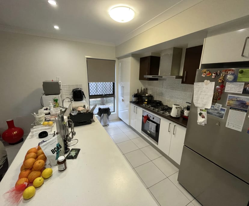 2 Rooms for Rent in Runcorn, Brisbane 220250, Fu...