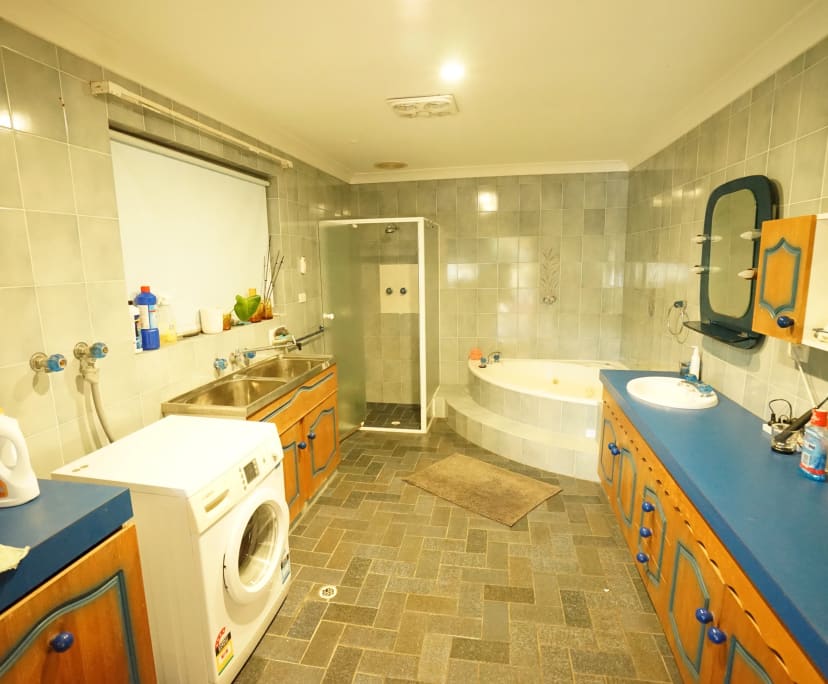 $240, Share-house, 4 bathrooms, Beverley SA 5009