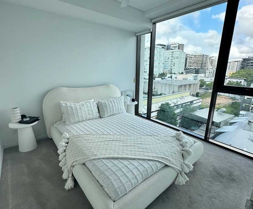 Unfurnished room with own bathroom