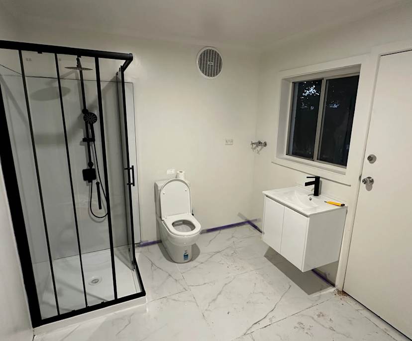 Whole property with 5 rooms for rent