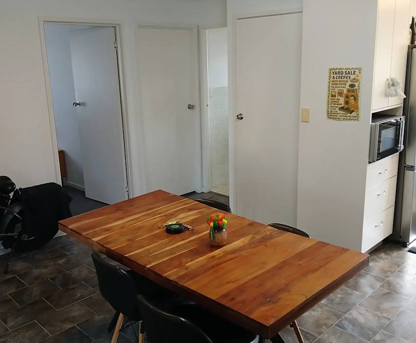 $300, Flatshare, 3 bathrooms, Ocean Shores NSW 2483