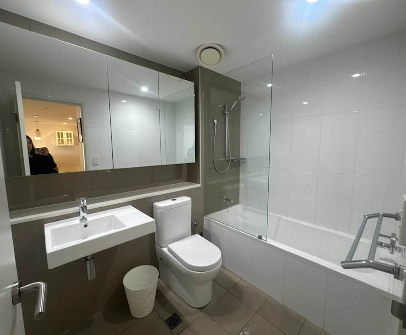 $525, Flatshare, 3 bathrooms, Mascot NSW 2020