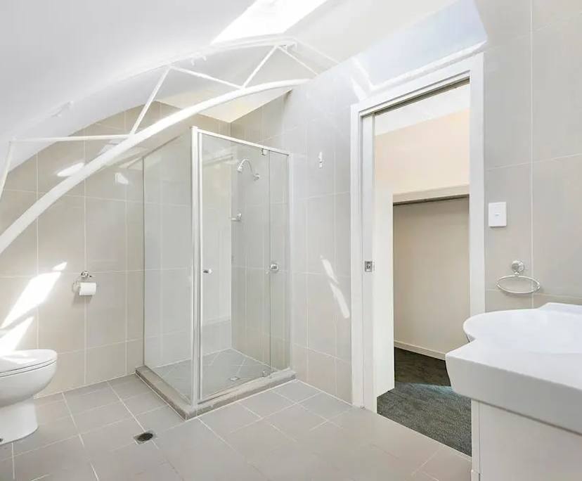 Unfurnished room with own bathroom