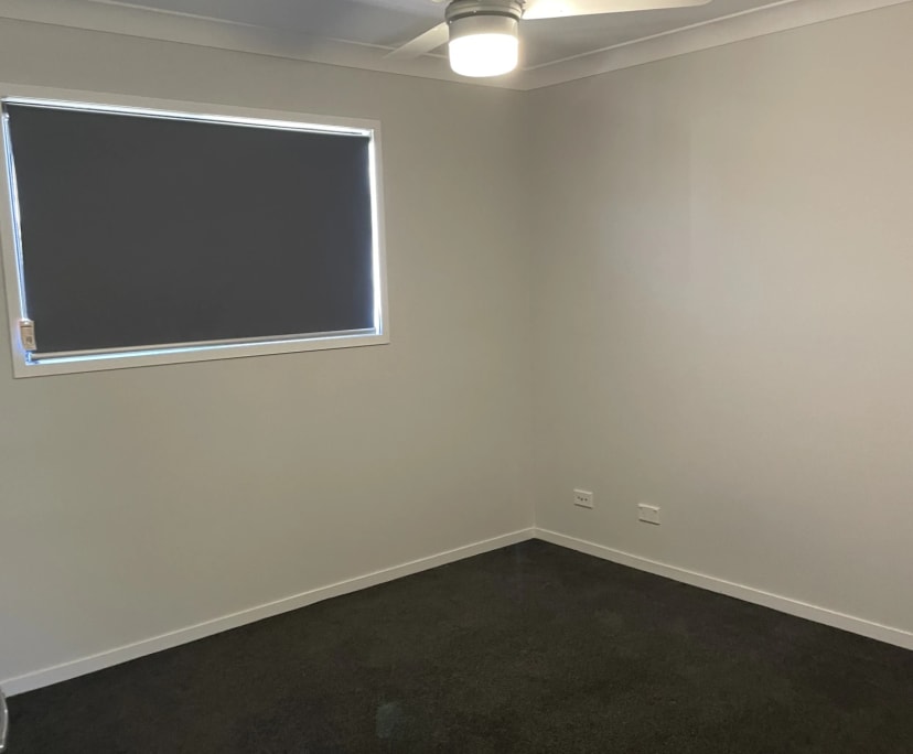 $300, Share-house, 3 bathrooms, Waterford QLD 4133