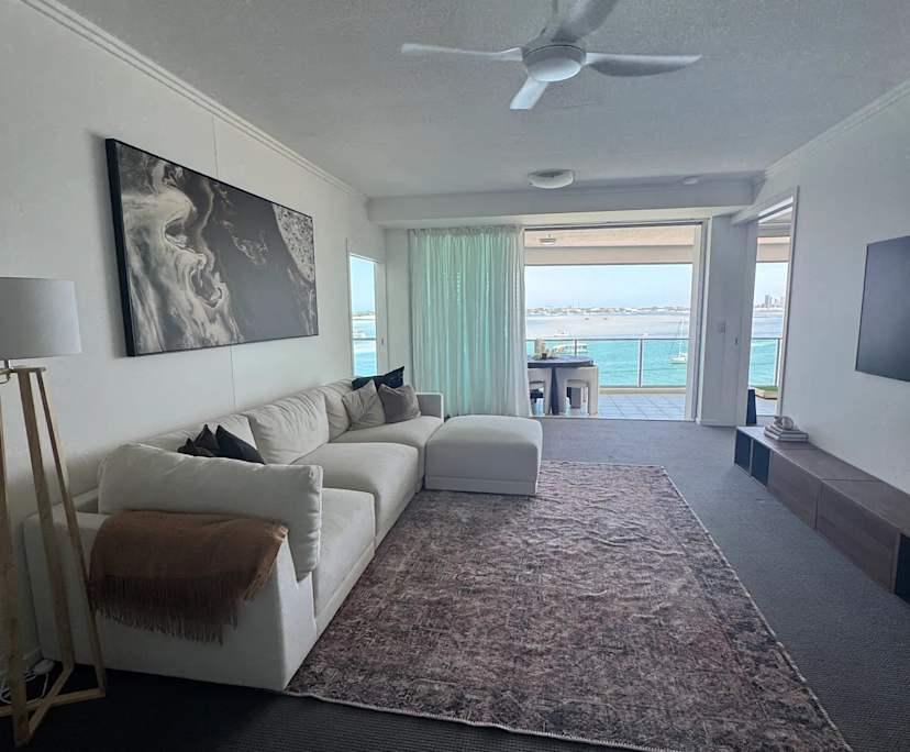 $500, Flatshare, 2 bathrooms, Labrador QLD 4215