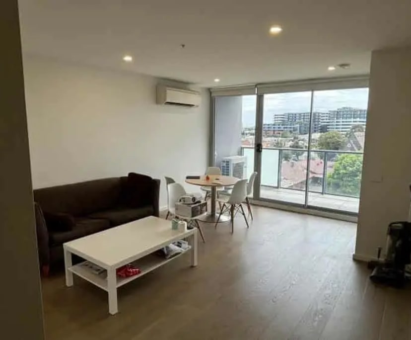 Furnished room in a flatshare